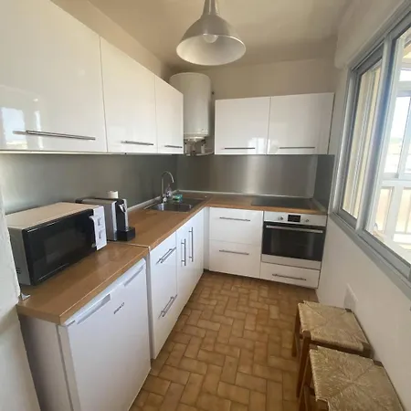Appartement Jolie à 50m De La *